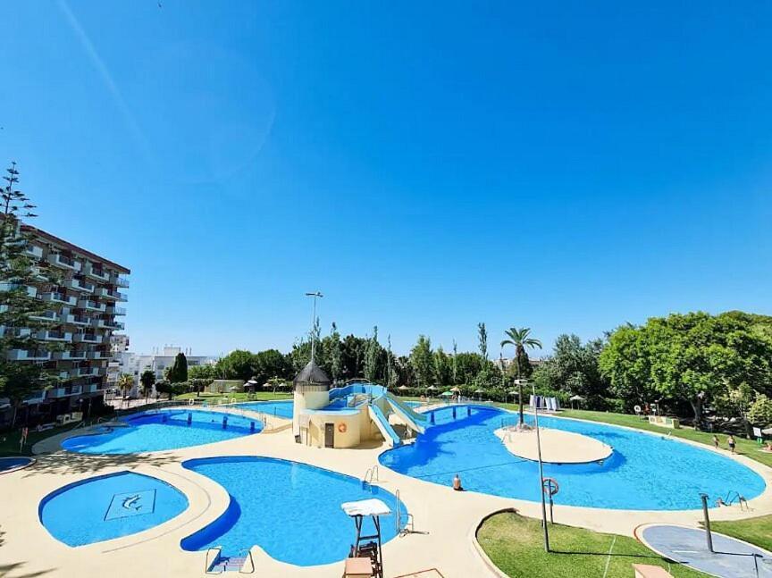 Minerva Estudio Suite La Biznaga , Beach And Pool בנאלמדנה מראה חיצוני תמונה