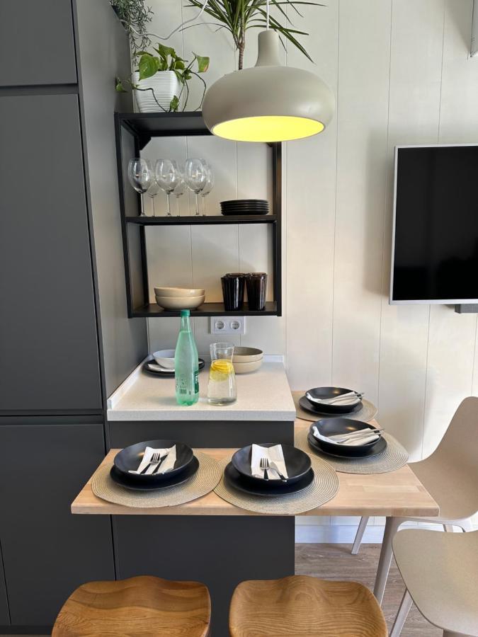 Minerva Estudio Suite La Biznaga , Beach And Pool בנאלמדנה מראה חיצוני תמונה