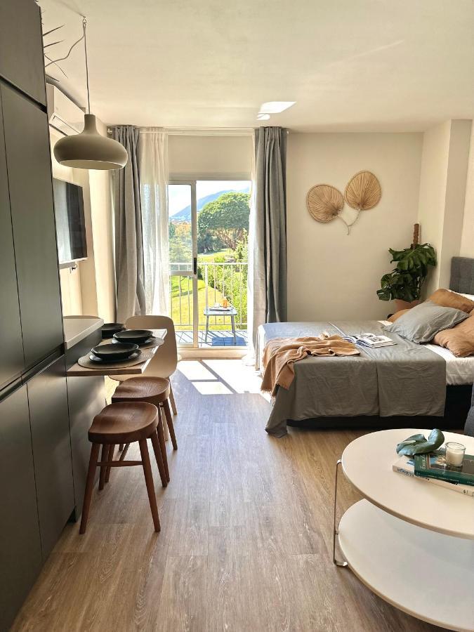 Minerva Estudio Suite La Biznaga , Beach And Pool בנאלמדנה מראה חיצוני תמונה